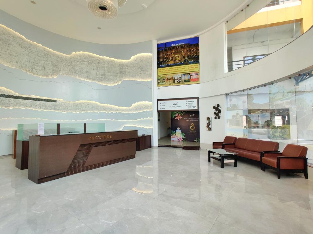 Golden Chariot Hotel Daman Extérieur photo
