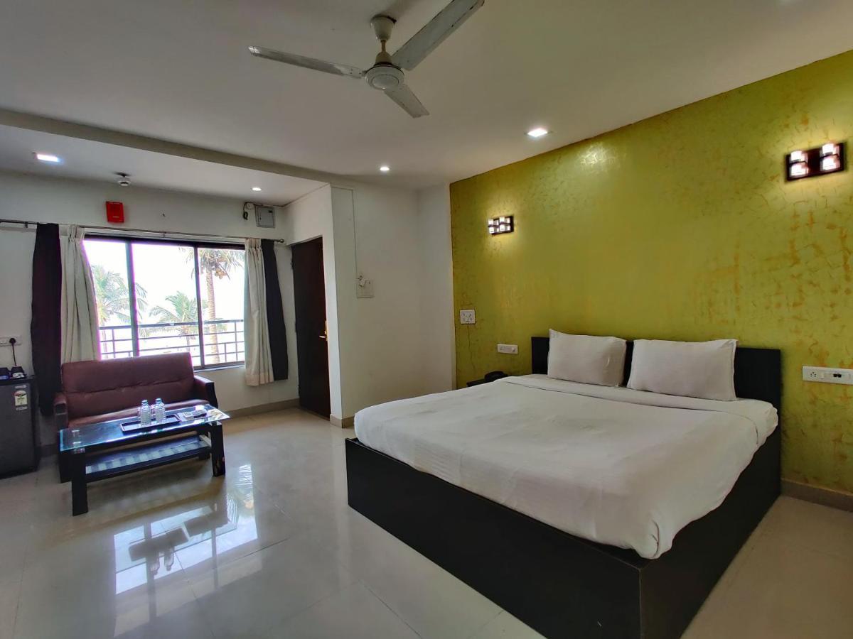 Golden Chariot Hotel Daman Extérieur photo